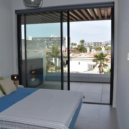 Apartment Luxury Complex Beachfront Apartment, Infinity Pool, Sauna, Gym And Large Terrace Torremolinos